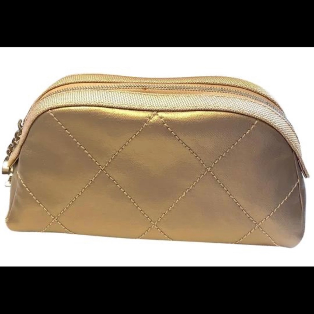 CHANEL Cosmetic case in metallic bronze gold leather clutch. Like New condition